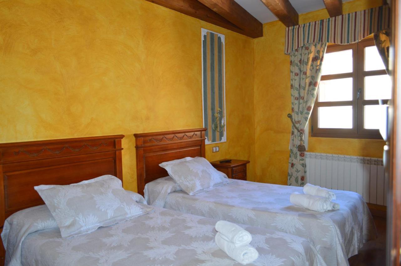 Hotel Rural El Marques Saldana Exterior photo